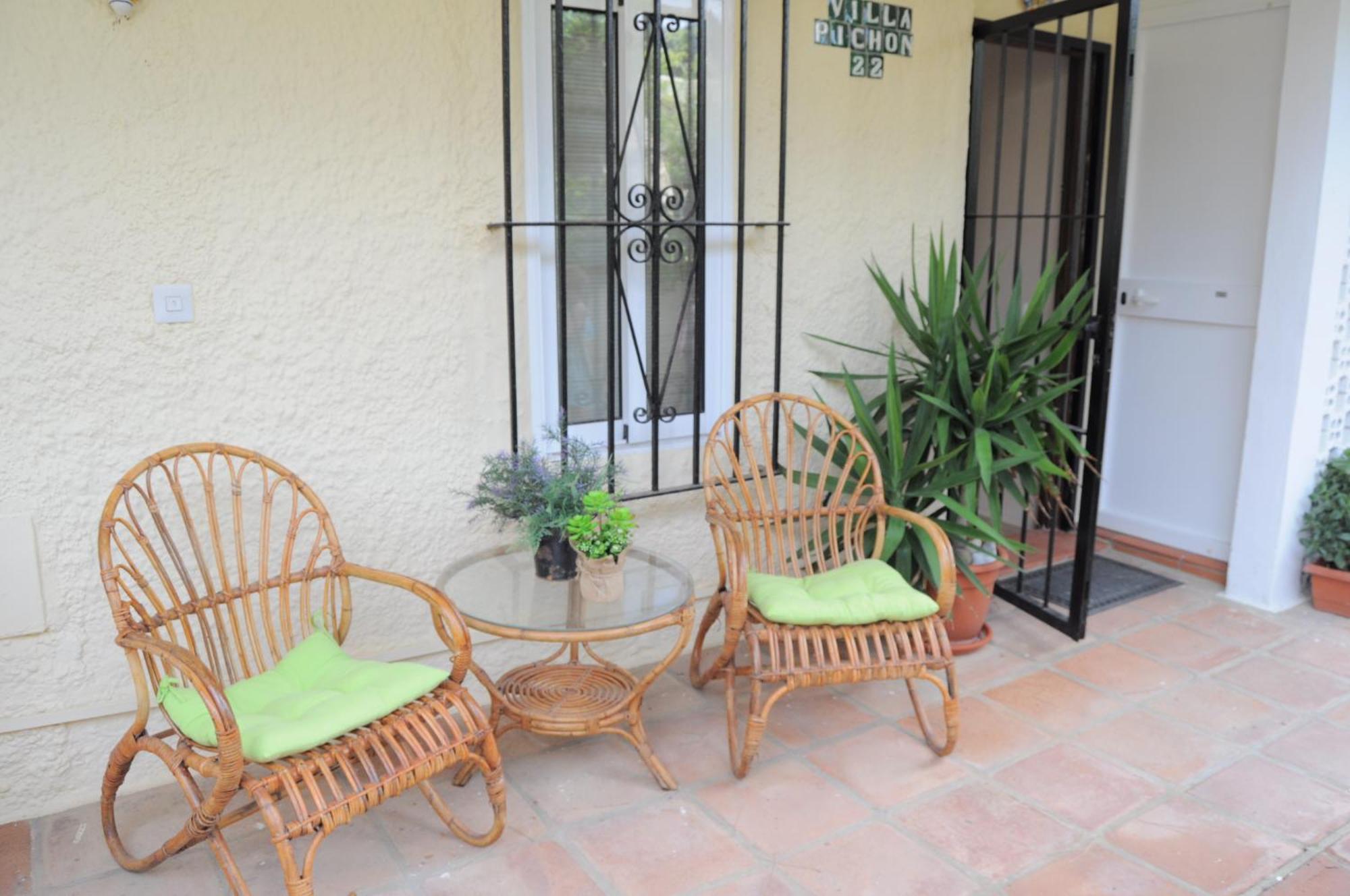 Magnificent Front Sea Views *