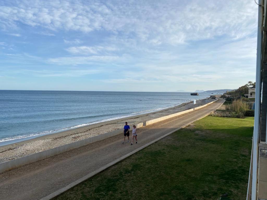 Apartament Magnificent Front Sea Views Estepona