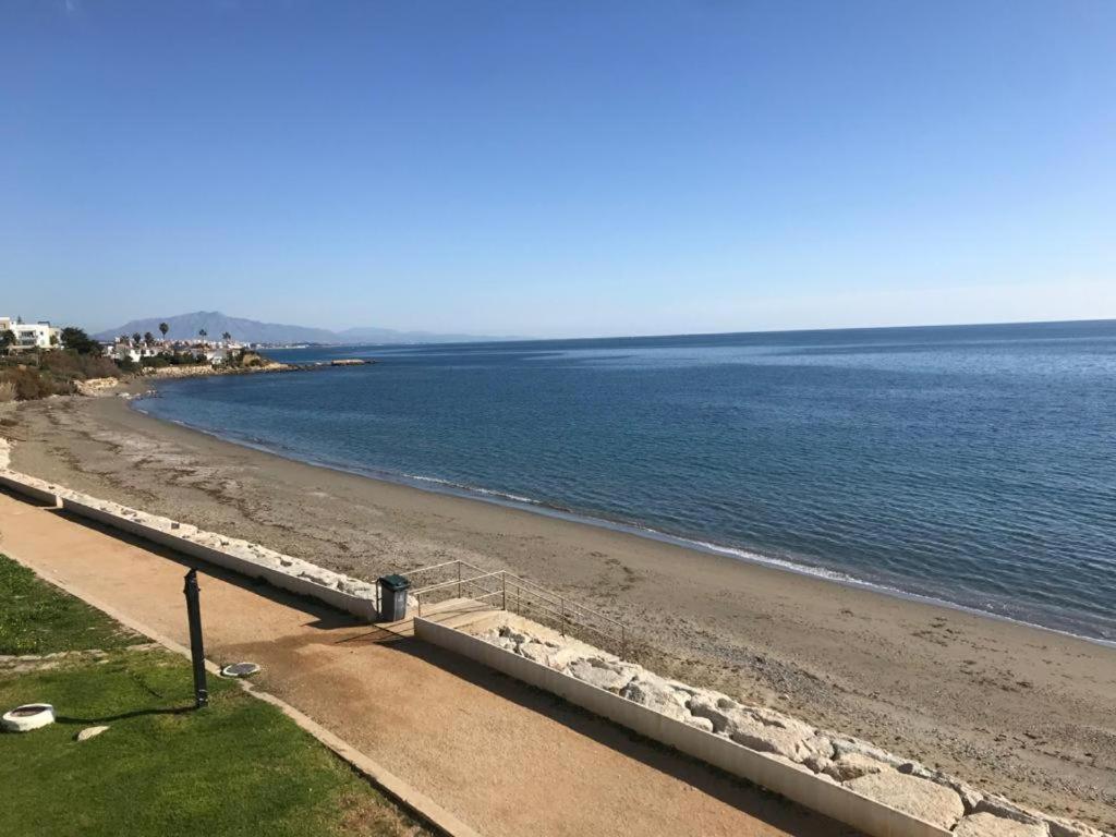 Apartament Magnificent Front Sea Views Estepona